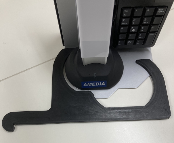 A4用紙を横長で置いたところ。